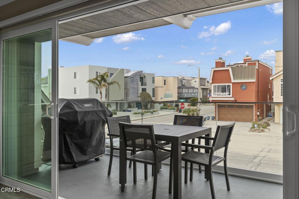 Oxnard, California, 93035, United States, 3 Bedrooms Bedrooms, ,4 BathroomsBathrooms,Residential,Active,2020753