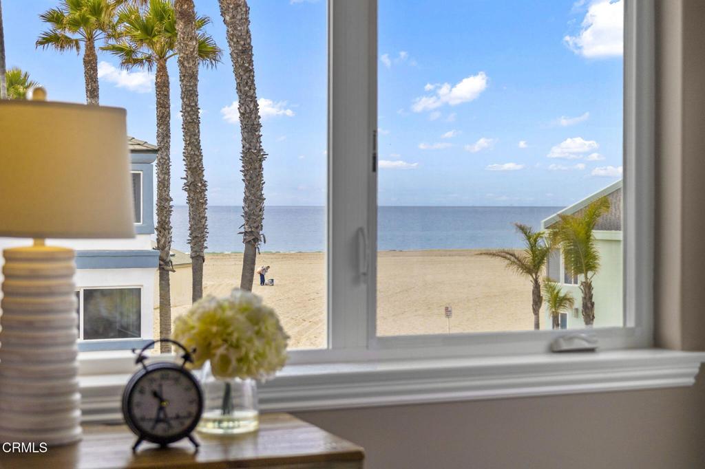 Oxnard, California, 93035, United States, 3 Bedrooms Bedrooms, ,4 BathroomsBathrooms,Residential,Active,2020753