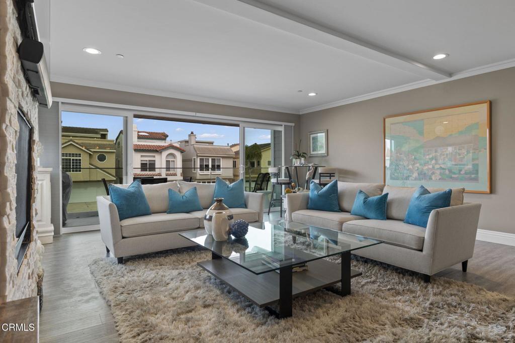 Oxnard, California, 93035, United States, 3 Bedrooms Bedrooms, ,4 BathroomsBathrooms,Residential,Active,2020753