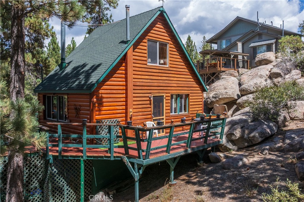 Welcome to 833 Brier Trail, a charming mountain retreat just steps from Boulder Bay Park and the lake! This well-maintained home offers peekaboo lake views and comes fully furnished, making it the perfect turnkey getaway or investment property. The cozy interior blends mountain charm with comfort, while the outdoor spaces let you enjoy fresh air and the serene setting. Whether you’re looking for a primary residence, second home, or vacation rental, this property delivers the best of Big Bear living with an unbeatable location close to the water, hiking, and village amenities.