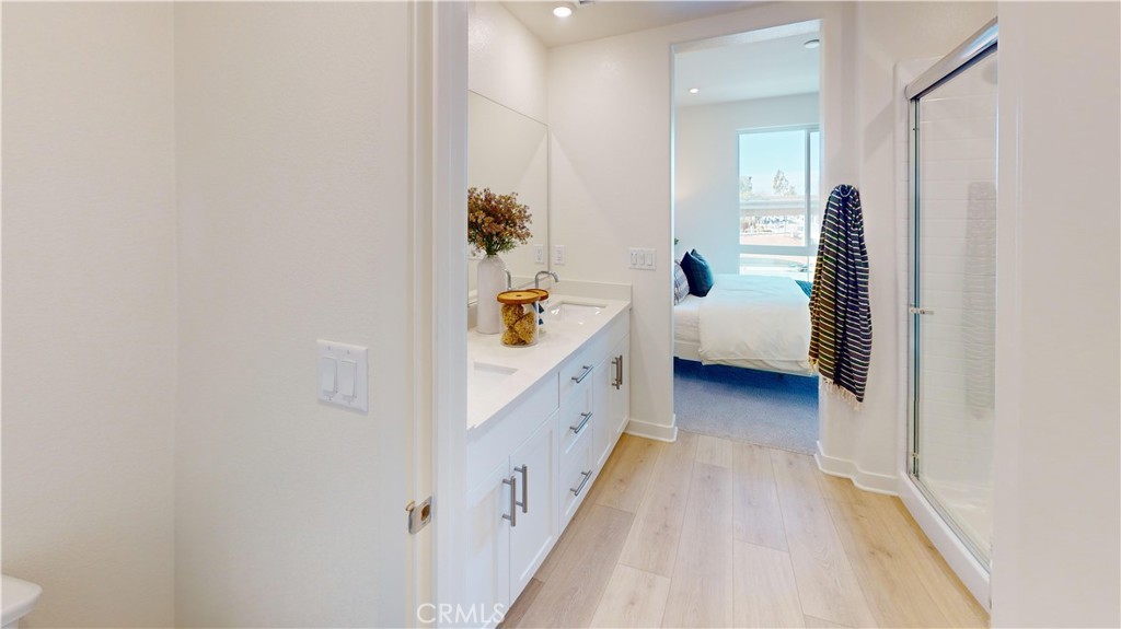 1814 E 1st Street 350