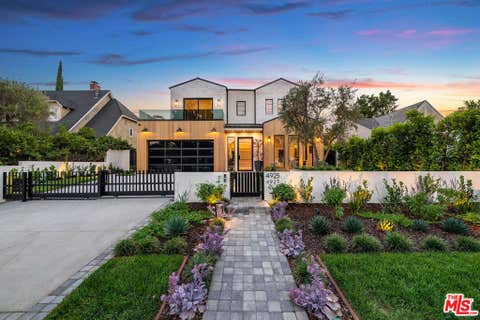 Photo of 4925 Ledge Avenue, Toluca Lake, CA 91601 (MLS # 26868181)