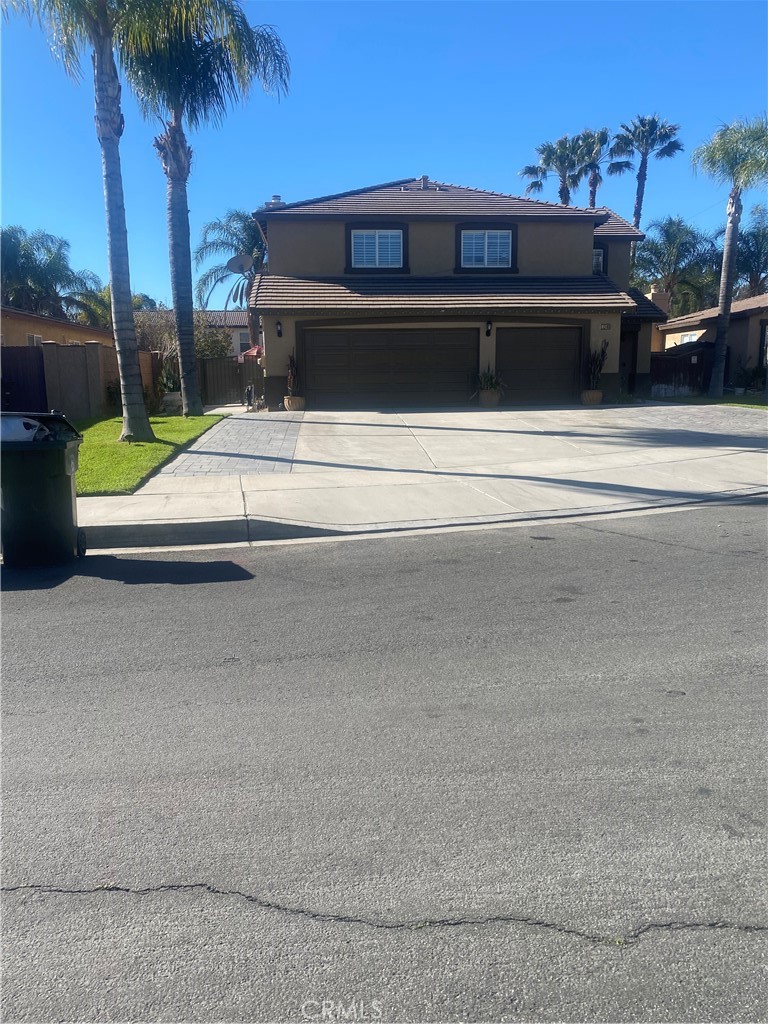 Gorgeous 5 big bedrooms with 2.5 baths remodeled kitchen with granite counters newer Stove and Dishwasher new flooring on level one window shutters trough out the home it has a newer Stair-lift to take you to the second floor and Beautiful big back yard with cover patio to enjoy your get together with family and friends it has an upgraded storage shed on cement flooring on the front you will love the 3 car garage with a huge drive way
with custom cement work with plenty of parking for your family or guests and possible extra parking on the right side of the home wait it gets better
you can walk to the elementary school and Arrow Head Medical Center Shopping is close by as is the 10 fwy all of this in a family friendly cul-de-sac
neighborhood to show is to sell don't wait and miss out