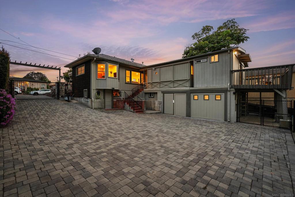 1018 Johnson Ave