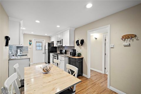 Photo of 2404 Niagara Way, Costa Mesa, CA 92626 (MLS # PW25248947)