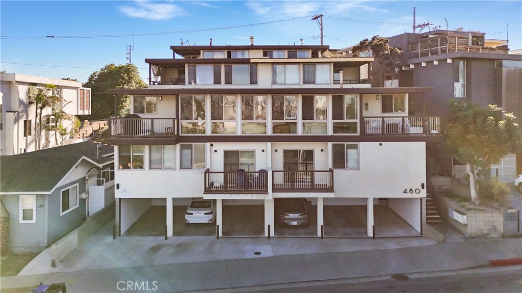 480 Rosecrans Avenue