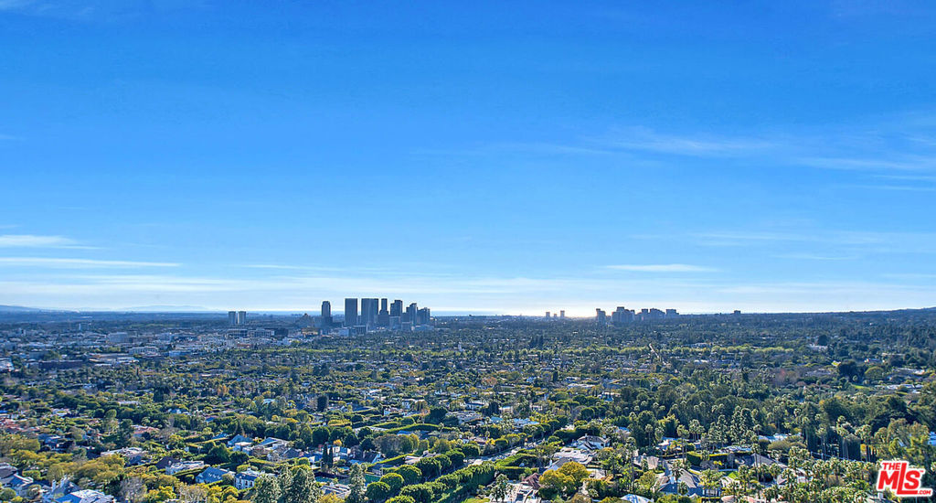 Properties 2 9255 Doheny Road 2406