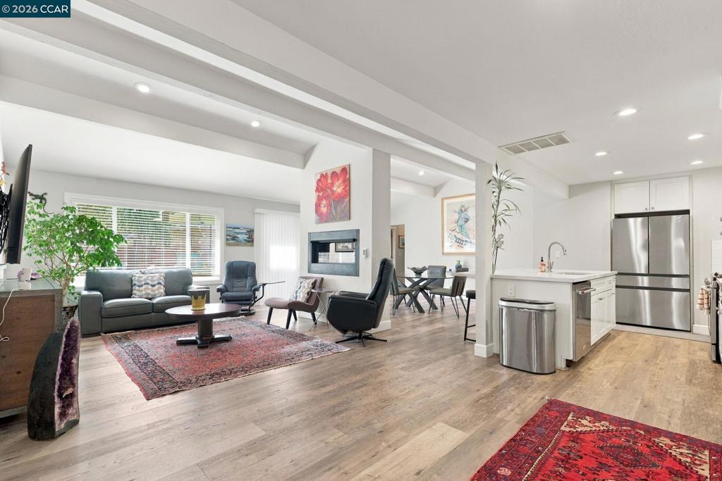 860 Bali Ct Ct