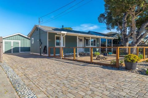 Photo of 415 Hannon Avenue, Monterey, CA 93940 (MLS # ML82030108)