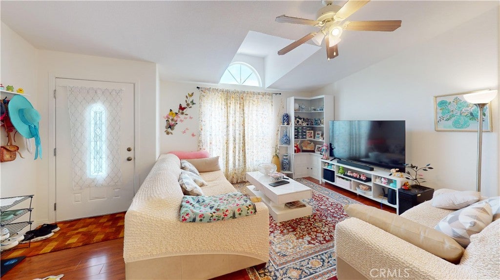 11301 Euclid Street 72