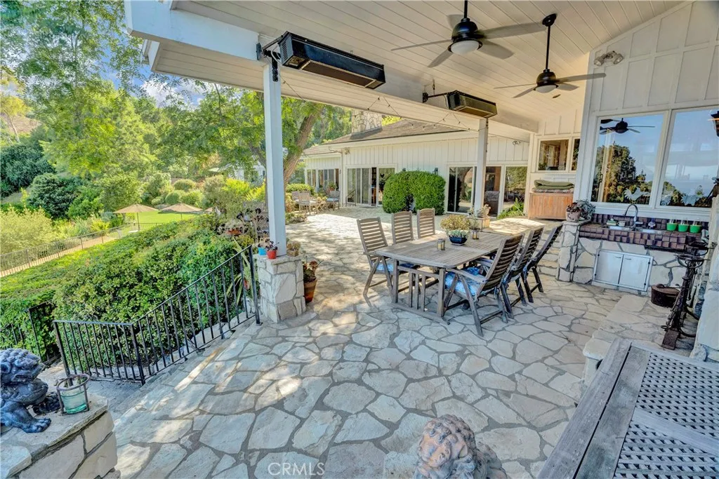 Rolling Hills, California 90274, United States, 5 Bedrooms Bedrooms, ,6 BathroomsBathrooms,Residential,Active,32156