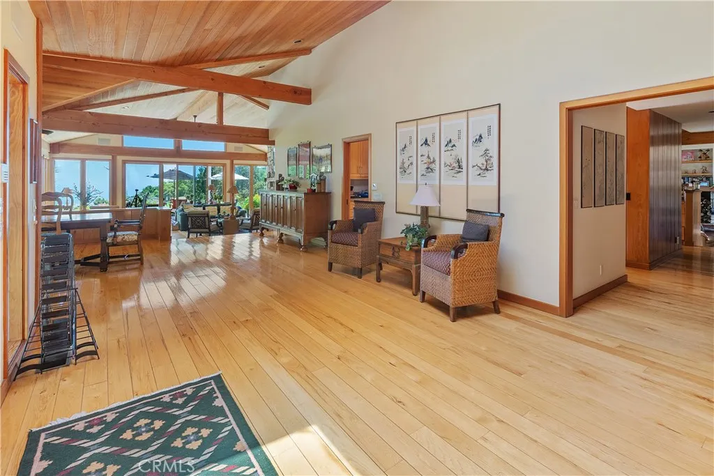 Rolling Hills, California 90274, United States, 5 Bedrooms Bedrooms, ,6 BathroomsBathrooms,Residential,Active,32156