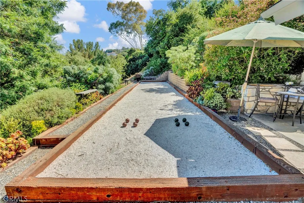 Rolling Hills, California 90274, United States, 5 Bedrooms Bedrooms, ,6 BathroomsBathrooms,Residential,Active,32156