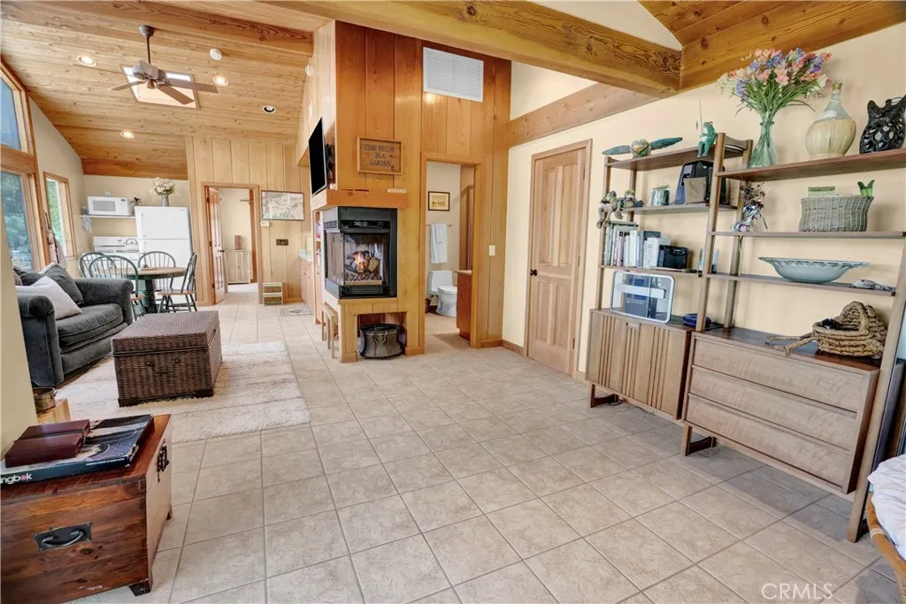 Rolling Hills, California 90274, United States, 5 Bedrooms Bedrooms, ,6 BathroomsBathrooms,Residential,Active,32156