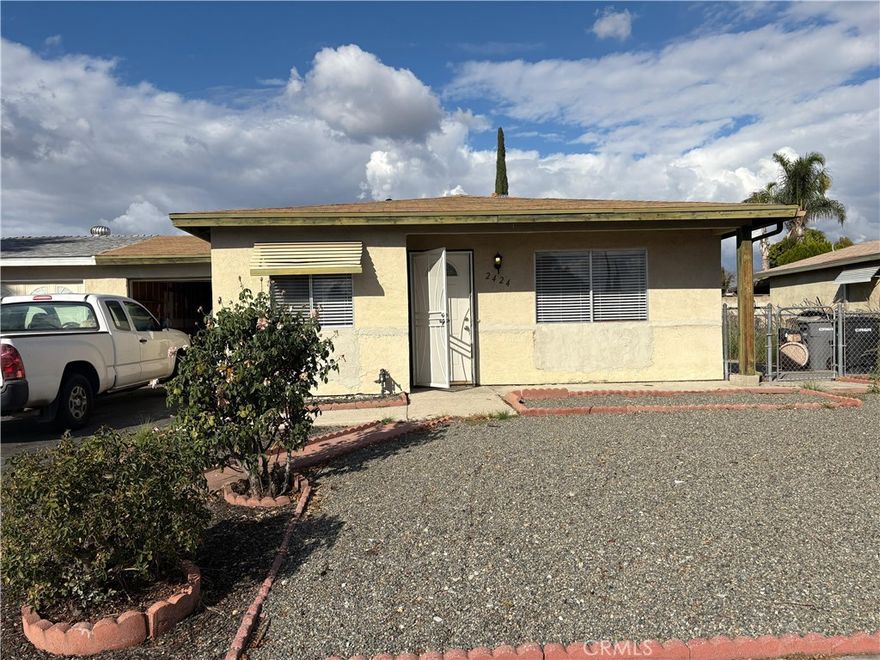 55+ Senior Community means occupants need to be over 55 years old. Cozy 2 bed/1 bath home in a quiet Hemet neighborhood! This charming unit features an open living area, updated kitchen, fresh paint, and plenty of natural light. Enjoy a private yard, covered parking, and convenient access to local shops, schools, and parks. Clean, comfortable, and move-in ready!

This is 55+ senior community. Max 3 occupants.