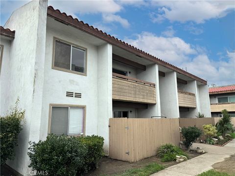 2511 W Sunflower F11 Santa Ana CA 92704