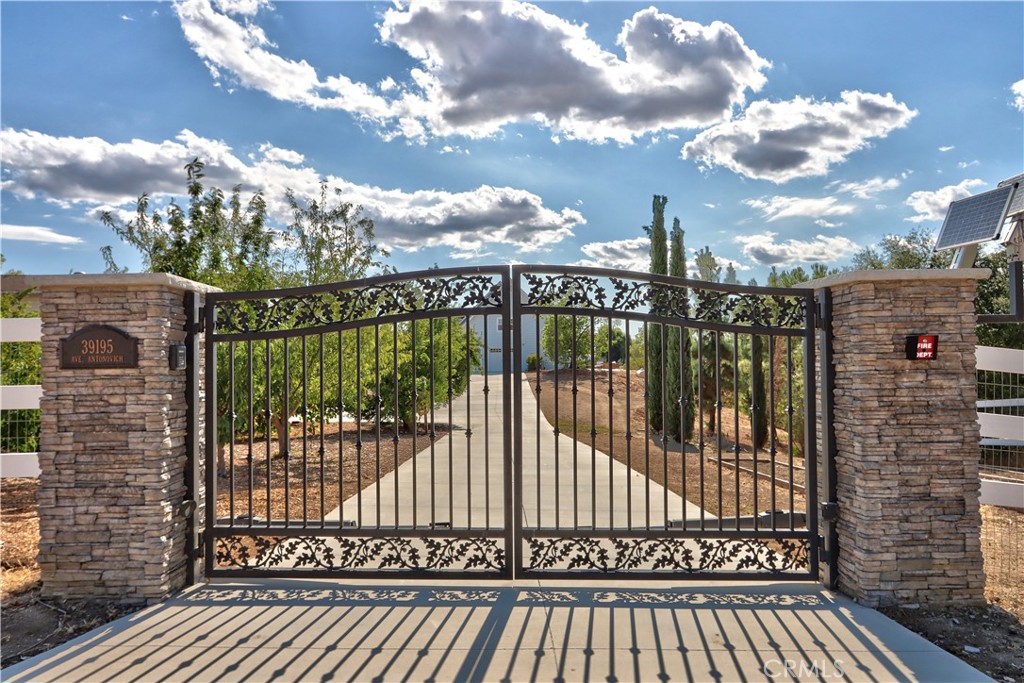 39195 Avenida Antonovich