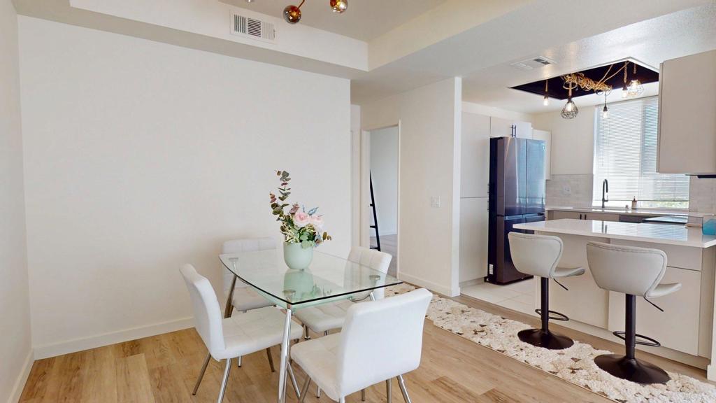 401 S El Cielo Road 22