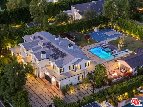 Photo of 5342 Shoshone Avenue, Encino, CA 91316 (MLS # 26828103)