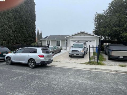 Photo of 1349 1349 Alpine Avenue Dr, Pittsburg, CA 94565 (MLS # 41124917)