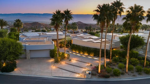 Photo of 30 Hillcrest Drive, Rancho Mirage, CA 92270 (MLS # 219150344PS)