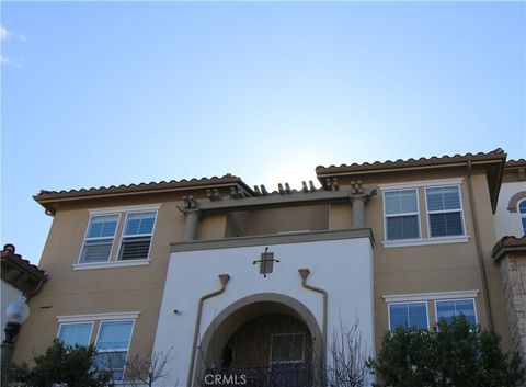 Photo of 259 Riverdale Court Ct #257, Camarillo, CA 93012 (MLS # PW26081533)
