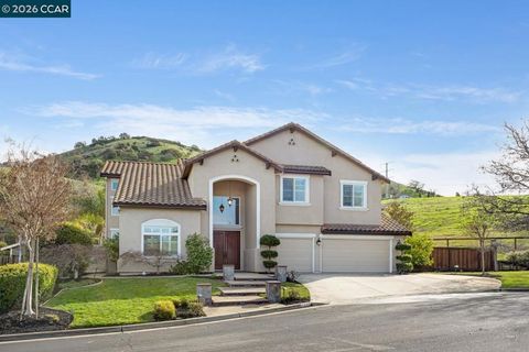 Photo of 5408 5408 Oakstone Ct Ct, Concord, CA 94521 (MLS # 41124167)