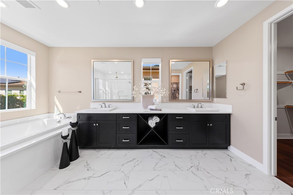 Irvine, California, 92618, United States, 4 Bedrooms Bedrooms, ,5 BathroomsBathrooms,Residential,Active,2027825