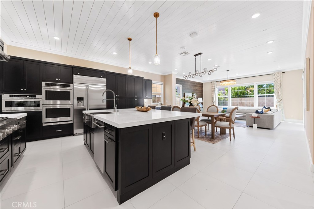 Irvine, California, 92618, United States, 4 Bedrooms Bedrooms, ,5 BathroomsBathrooms,Residential,Active,2027825