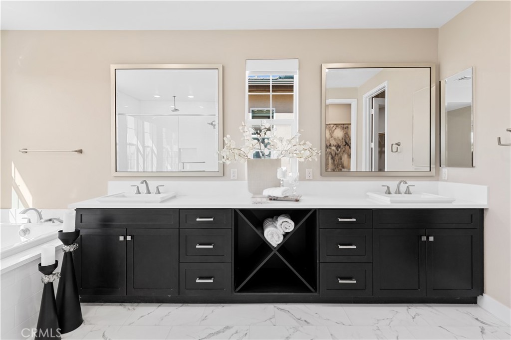 Irvine, California, 92618, United States, 4 Bedrooms Bedrooms, ,5 BathroomsBathrooms,Residential,Active,2027825