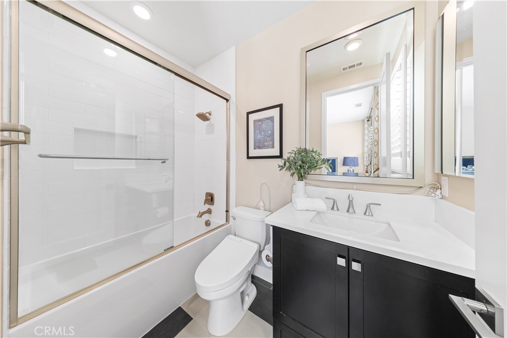 Irvine, California, 92618, United States, 4 Bedrooms Bedrooms, ,5 BathroomsBathrooms,Residential,Active,2027825