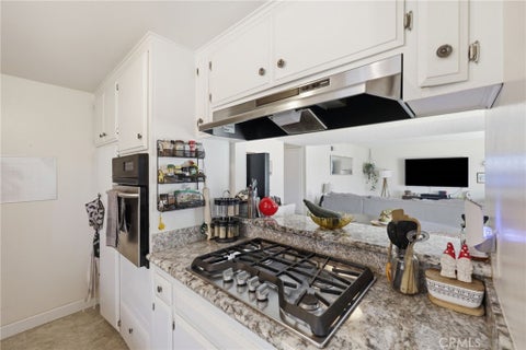 Tiny photo for 2558 Seahorse Avenue, Ventura, CA 93001 (MLS # SC26152818)
