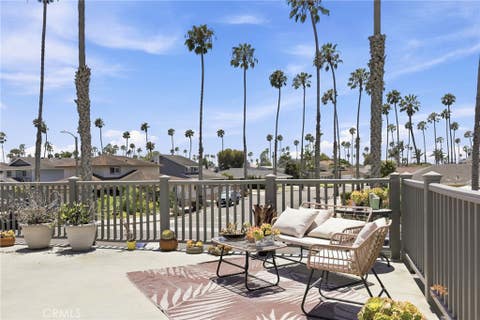 Tiny photo for 2558 Seahorse Avenue, Ventura, CA 93001 (MLS # SC26152818)