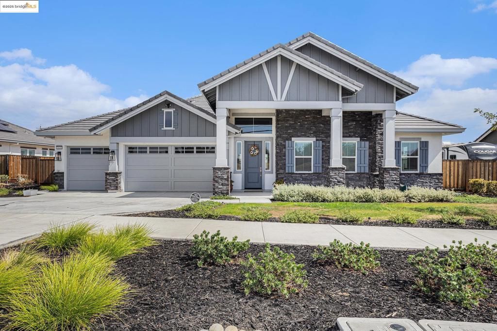 Photo of 5010 Neroly Rd, Oakley, CA 94561 (MLS # 41112787)