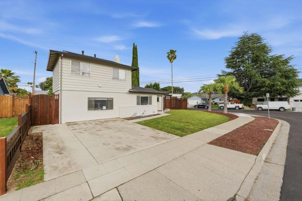 4940 Mary Jane Way