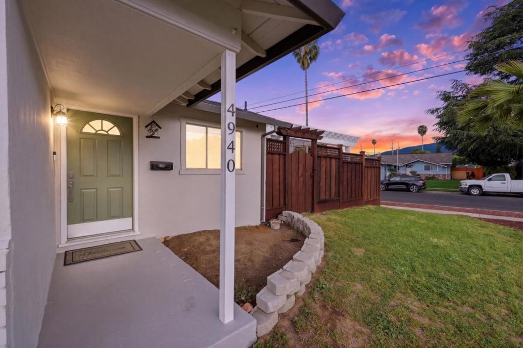 4940 Mary Jane Way