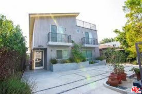 2006 S Corning Street Los Angeles CA 90034