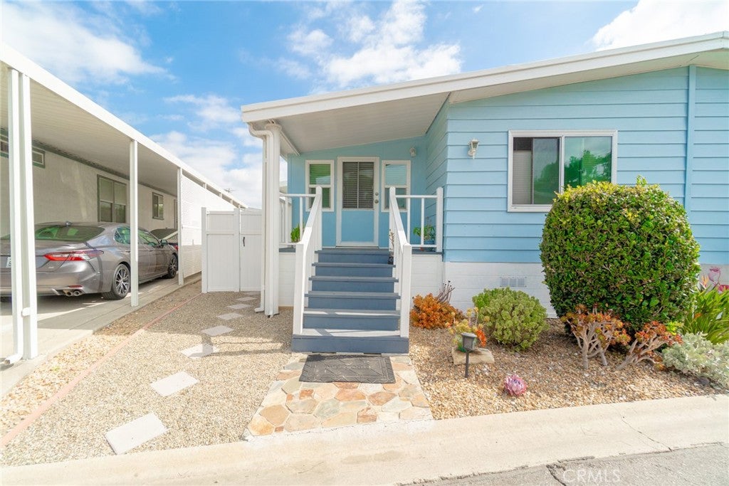 3595 Santa Fe #36