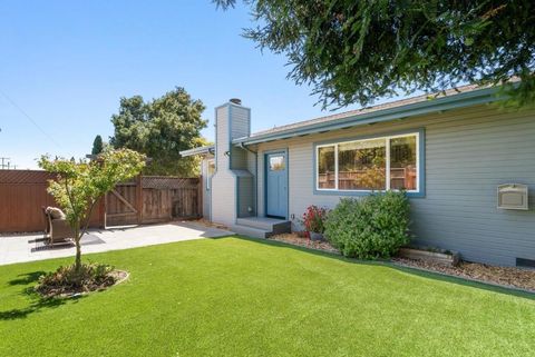 Photo of 1921 16th Avenue, Santa Cruz, CA 95062 (MLS # ML82053334)