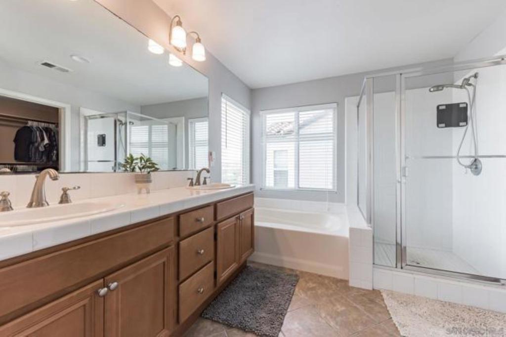 5270 Topsail Dr.