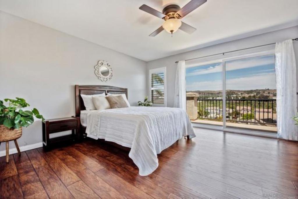 5270 Topsail Dr.