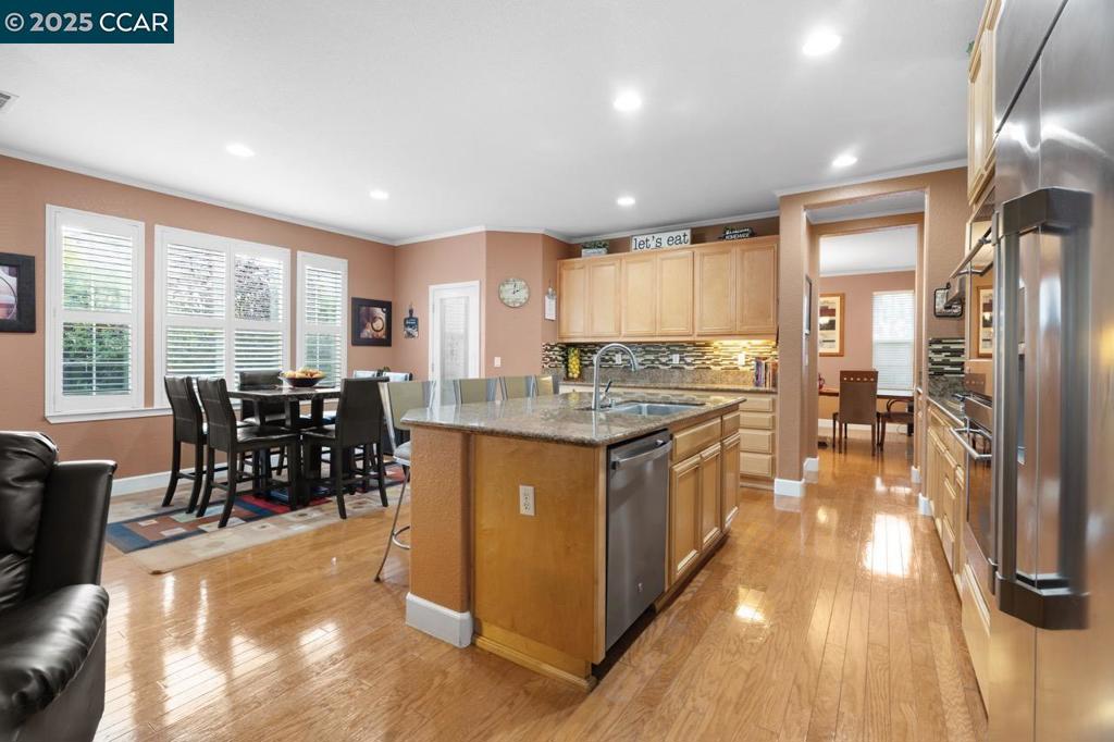 CRYSTYL RANCH - Residential