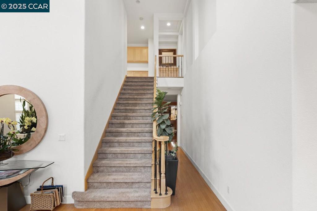 CRYSTYL RANCH - Residential