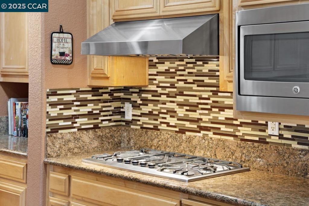 CRYSTYL RANCH - Residential