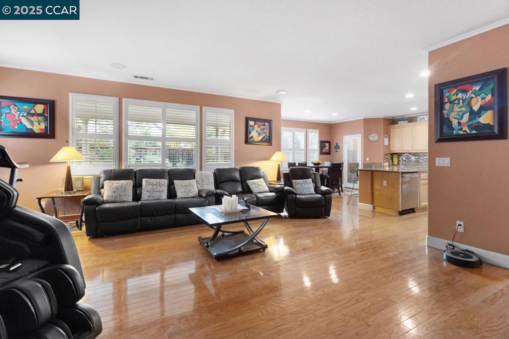 CRYSTYL RANCH - Residential