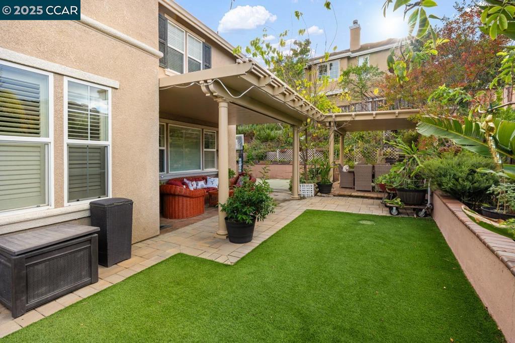 CRYSTYL RANCH - Residential