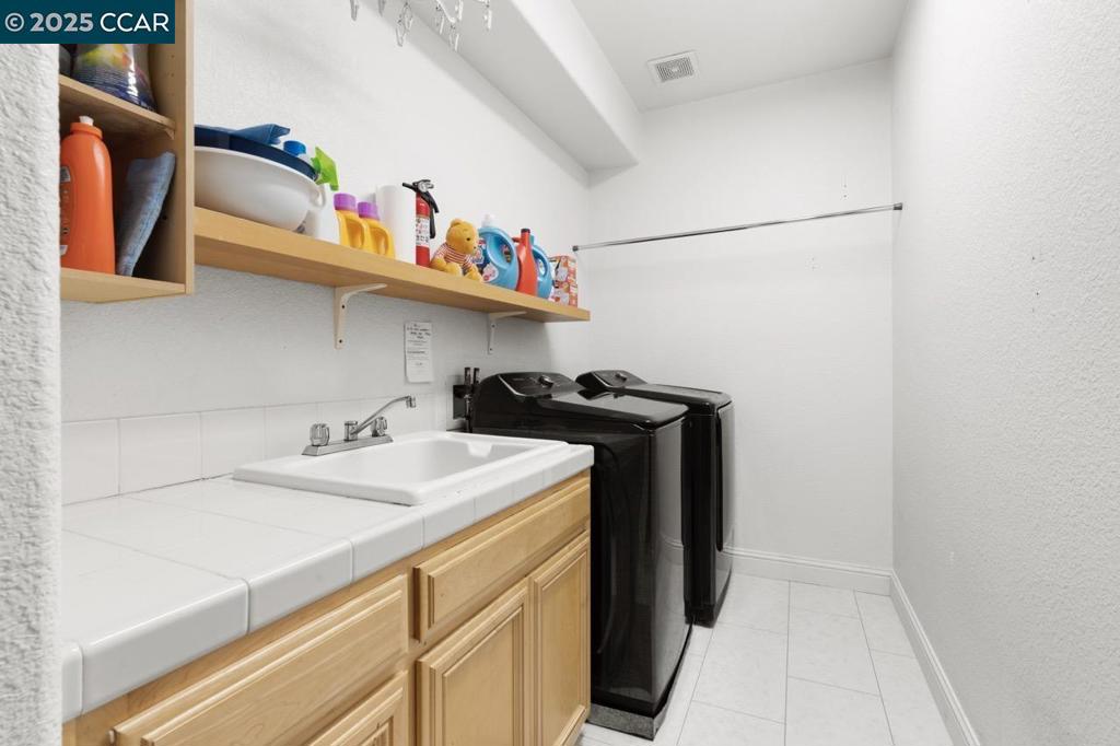 CRYSTYL RANCH - Residential