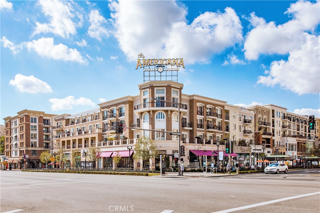 Desirable Caruso view unit in the North tower in popular Excelsior in the Americana. This unit has one of the best views of Caruso ave and the Americana as well as the pool and resort style grounds of the Marcs. It features almost 1500 sqft living area and 2 master suites with the same amazing views and a third bath. The living room is bright and spacious with romantic fireplace, brand new hardwood floors, and while sitting on your couch or in the spacious balcony, you will enjoy this amazing & relaxing views this unit has to offer. The gourmet kitchen has stainless steel appliances, custom cabinets, Caesar stone counters and seamlessly overlooks the living room is and adjacent to the standalone dining area. all this comes with the prestigious living in desirable Americana with ultimate shopping, dining and entertainment district, One-call Concierge, Room Service, lush pool & spa terrace, fitness center, steam spas, elegant club room, fireside retreat, and valet parking