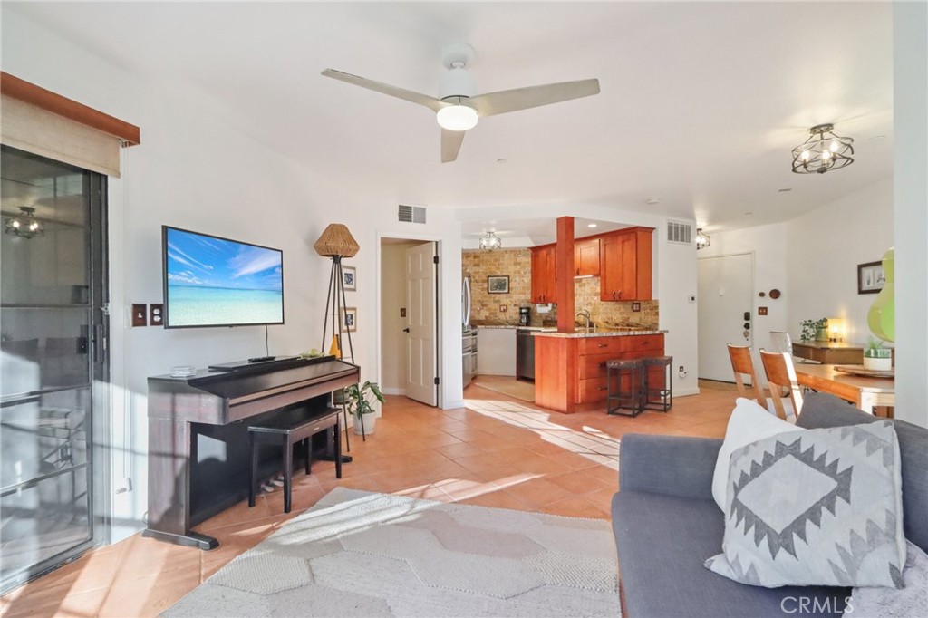 1064 Calle Del Cerro 1307