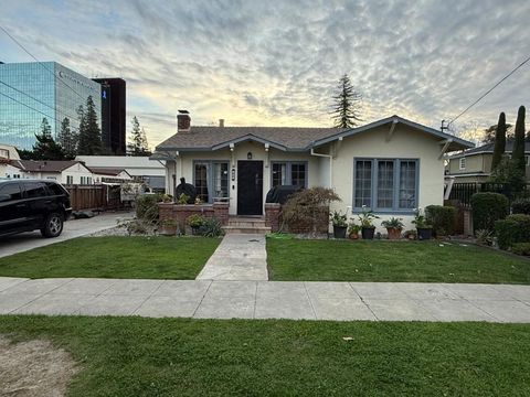 Photo of 915 N 2nd Street, San Jose, CA 95112 (MLS # ML82039464)